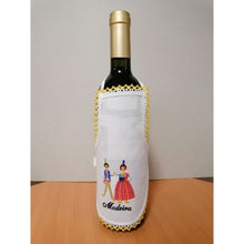 Carregar imagem no visualizador da galeria, Avental de Garrafa Bordado à Máquina: Amarela; Casal de Vilões