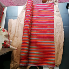 Carregar imagem no visualizador da galeria, Tecido Regional de Riscas Finas