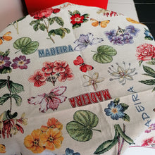 Carregar imagem no visualizador da galeria, Toalha de Mesa PX30 Jaquard Cima