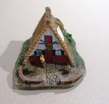 Carregar imagem no visualizador da galeria, Casinha de Santana B