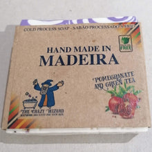 Carregar imagem no visualizador da galeria, Sabonete Feito à Mão 110 grs: Pomegranate & Green Tea