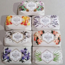 Carregar imagem no visualizador da galeria, Sabonete da Madeira 150 grs