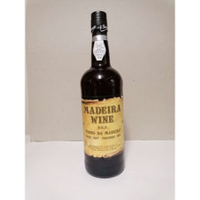 Carregar imagem no visualizador da galeria, Vinho Madeira 3 Anos 75 cl: Seco