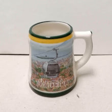 Carregar imagem no visualizador da galeria, Mini Caneca Cerâmica Madeira: Teleférico
