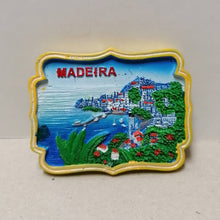 Carregar imagem no visualizador da galeria, Íman Baía do Funchal: Moldura Amarela
