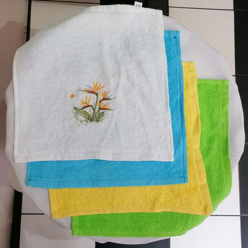 Pano de Felpo com Estrelícia Pequena