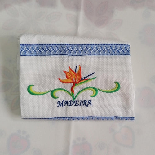 Pano Bordado Estrelícia: Azul